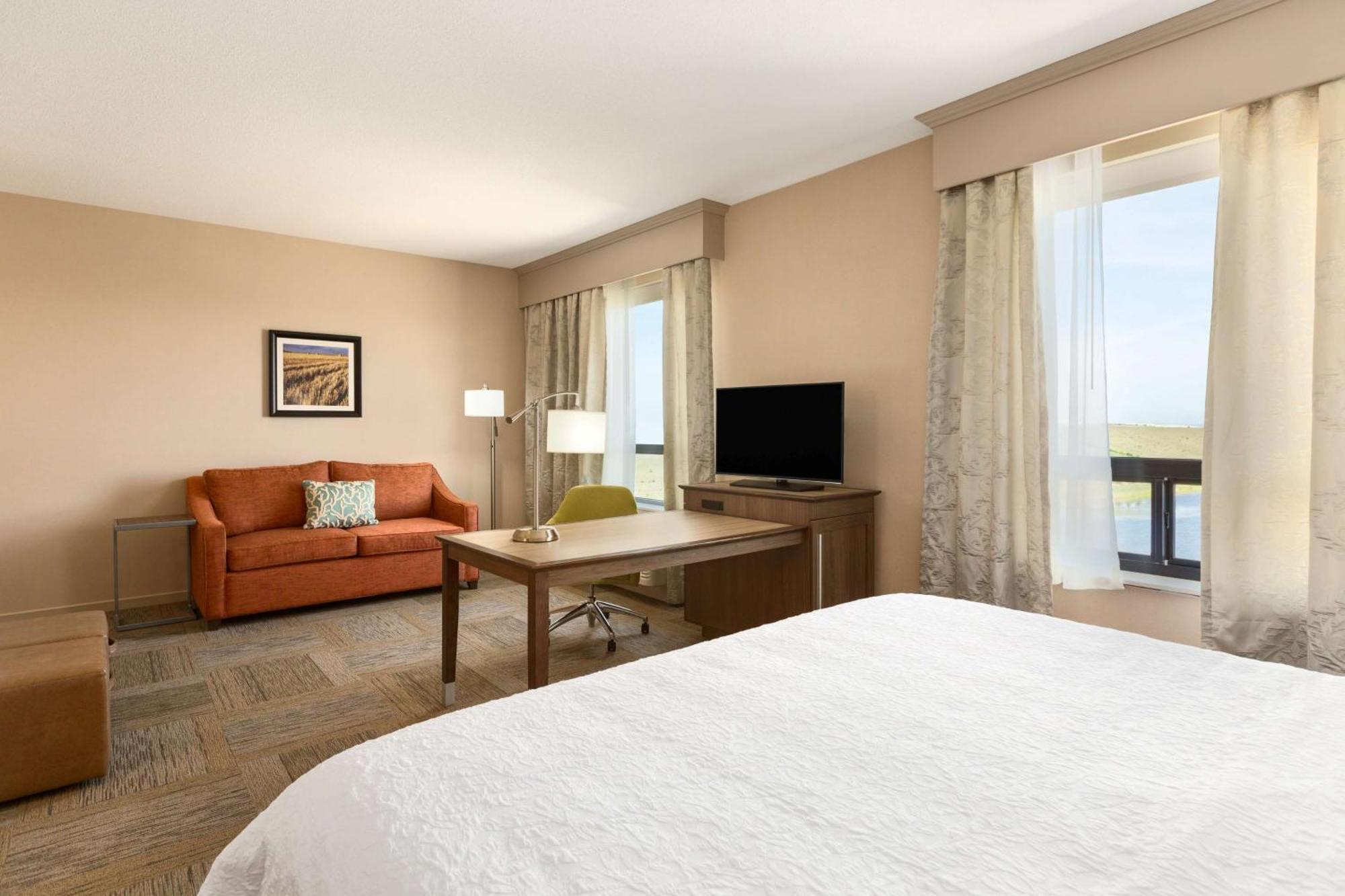 Hampton Inn By Hilton Edmonton/Шервуд-Парк Экстерьер фото
