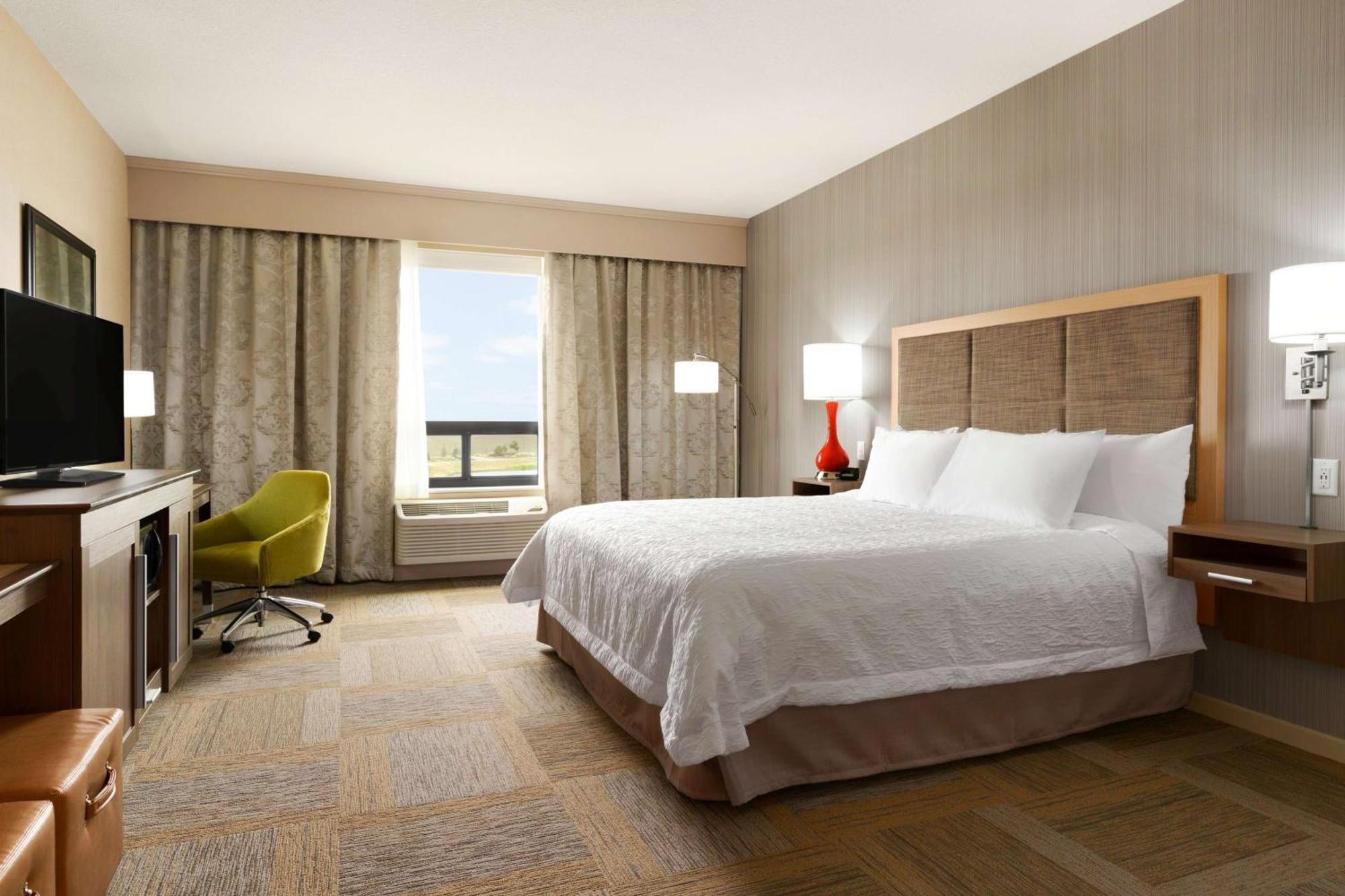 Hampton Inn By Hilton Edmonton/Шервуд-Парк Экстерьер фото